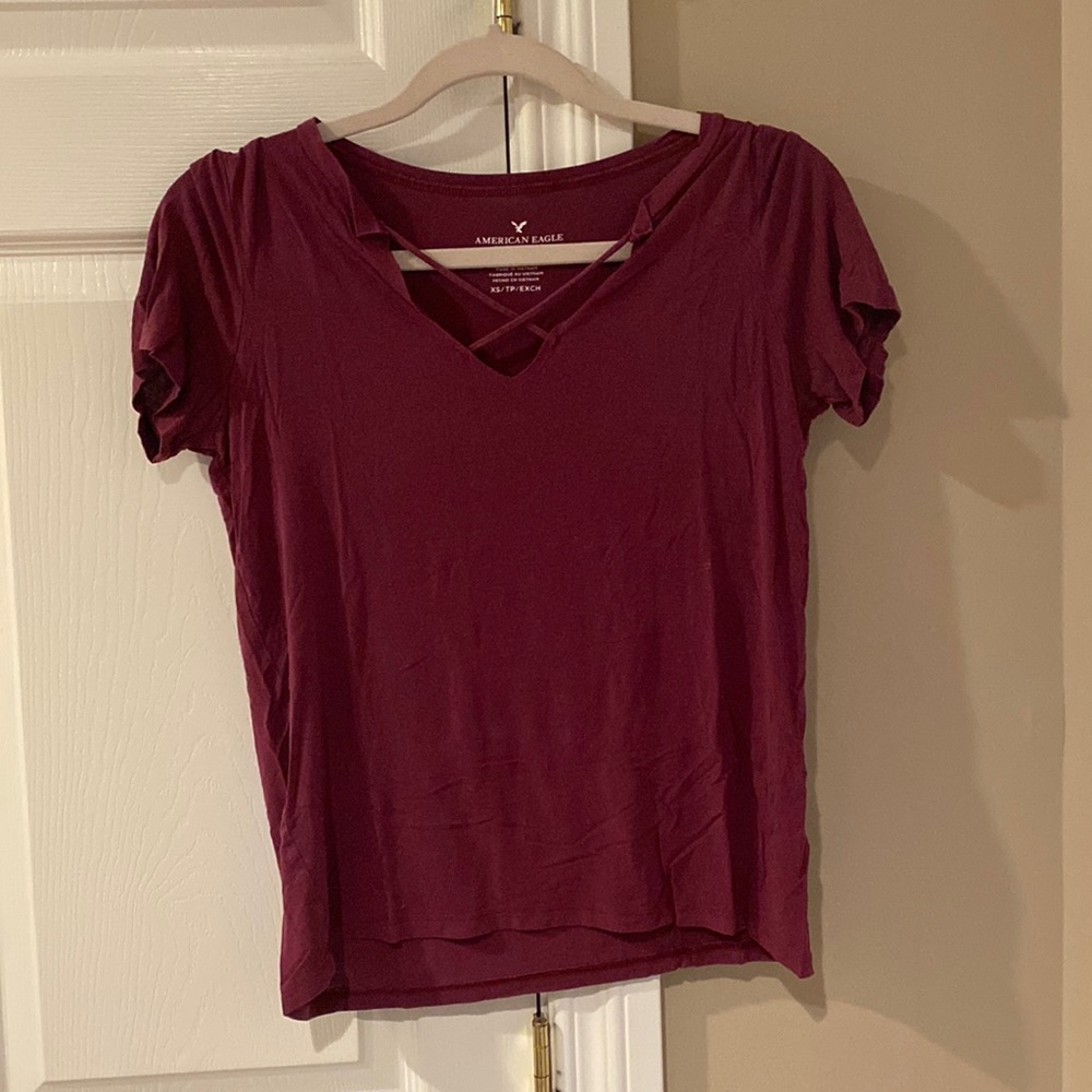 Maroon t shirt, American eagle soft